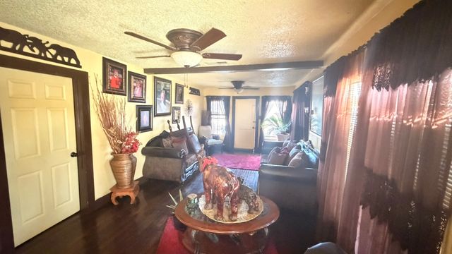 4939 Alton Avenue, Dallas, TX 75214