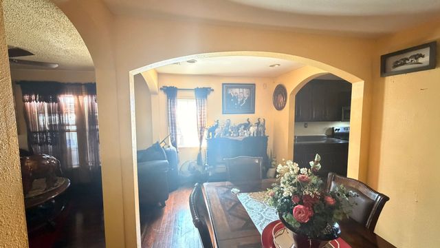 4939 Alton Avenue, Dallas, TX 75214