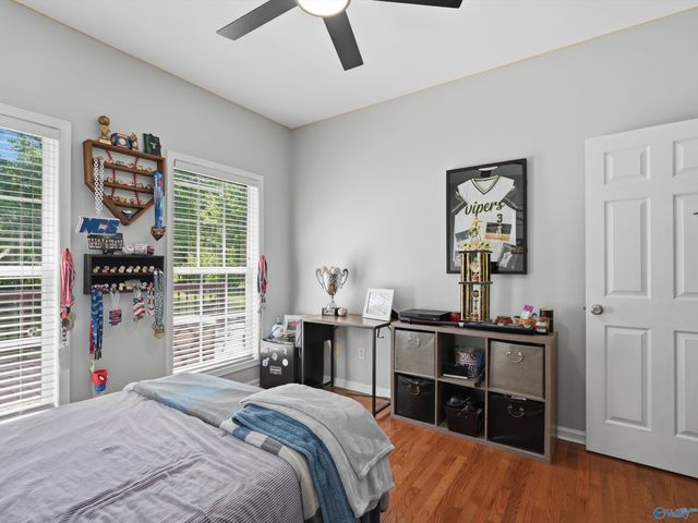 1013 Mill Race Circle, Guntersville, AL 35976