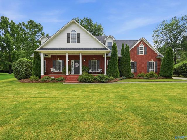 1013 Mill Race Circle, Guntersville, AL 35976