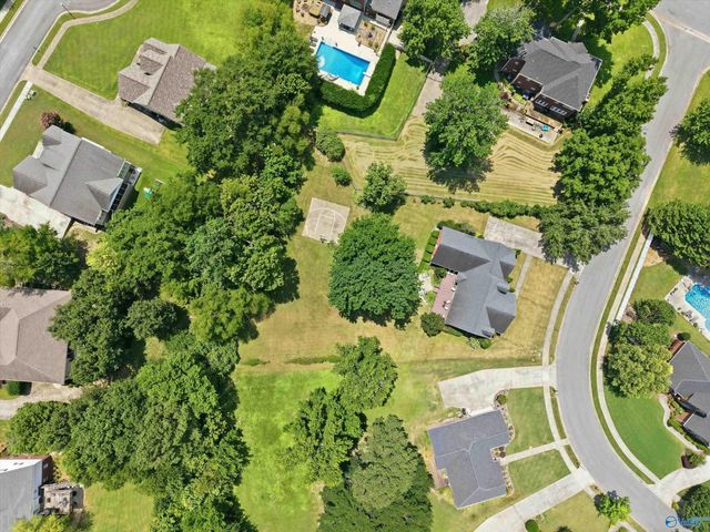 1013 Mill Race Circle, Guntersville, AL 35976