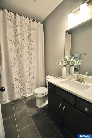 3123 N 93rd Court, Lincoln, NE 68507