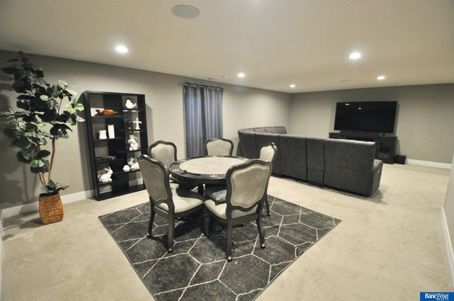 3123 N 93rd Court, Lincoln, NE 68507