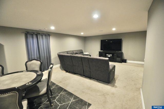 3123 N 93rd Court, Lincoln, NE 68507