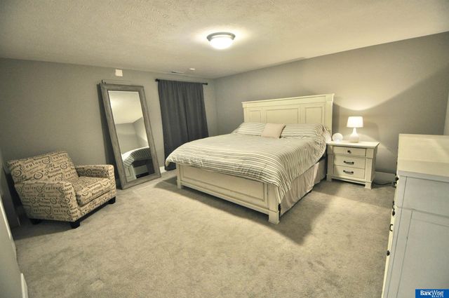 3123 N 93rd Court, Lincoln, NE 68507