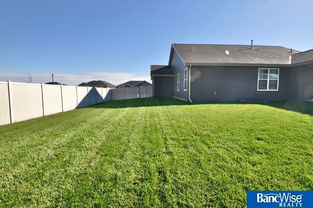 3123 N 93rd Court, Lincoln, NE 68507