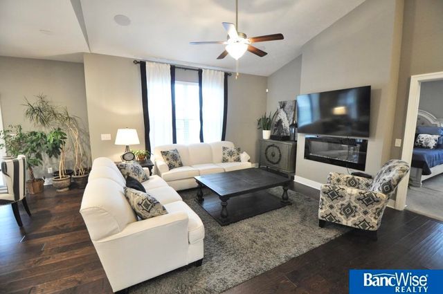 3123 N 93rd Court, Lincoln, NE 68507