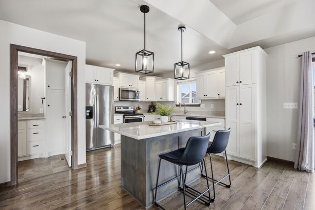 6112 14th Street S, Fargo, ND 58104