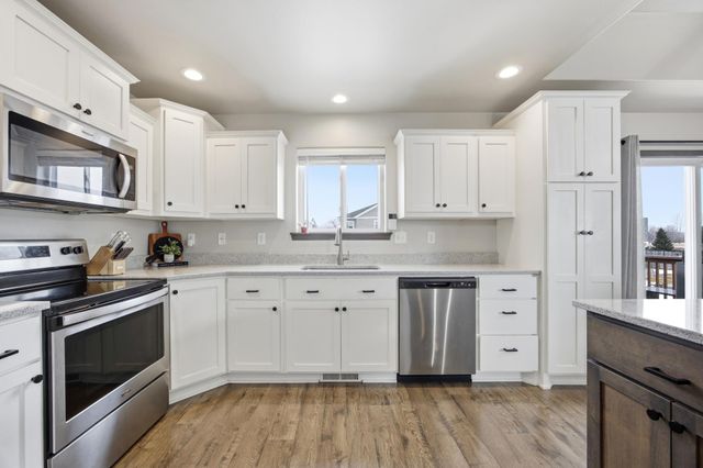 6112 14th Street S, Fargo, ND 58104