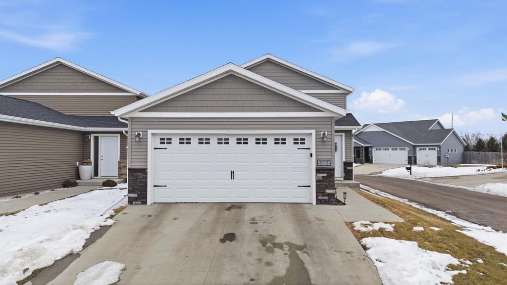 6112 14th Street S, Fargo, ND 58104