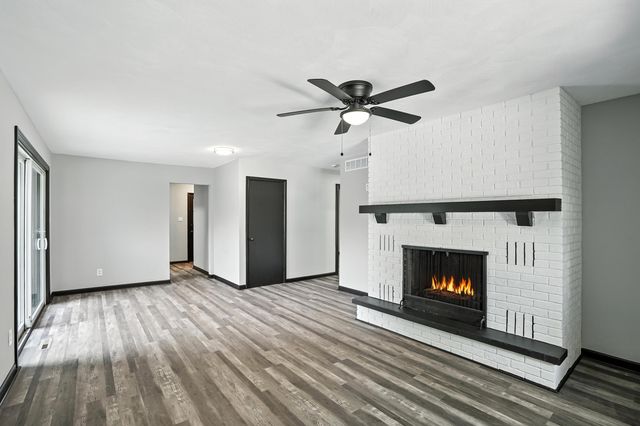 2711 Edgewood Drive, Dyer, IN 46311