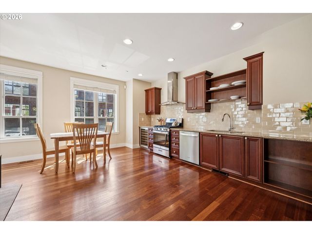 540 2ND St, Lake Oswego, OR 97034