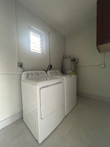 3420 NW 2nd St, Lauderhill, FL 33311