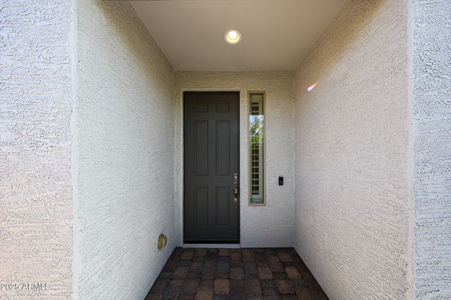 14364 W DESERT HOLLOW Drive, Surprise, AZ 85387