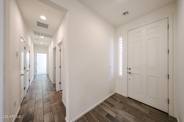 14364 W DESERT HOLLOW Drive, Surprise, AZ 85387