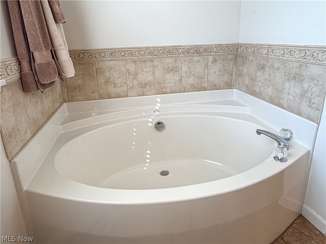 5840 Trystin Tree Drive, Medina, OH 44256