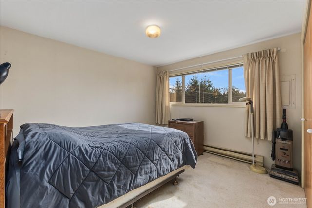 350 Olympic Drive E, Grapeview, WA 98546