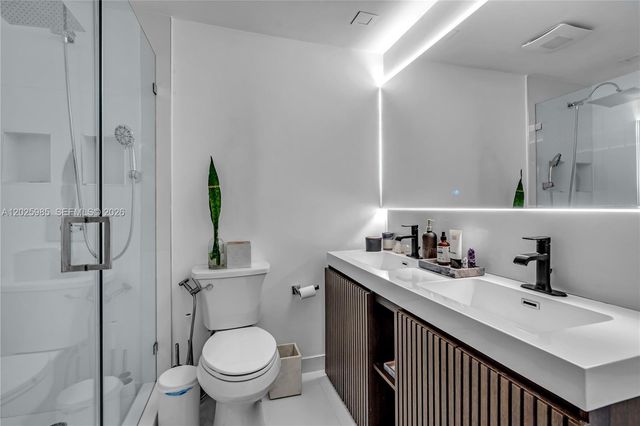1000 West Ave PH23, Miami Beach, FL 33139