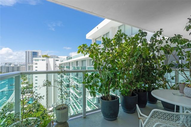 1000 West Ave PH23, Miami Beach, FL 33139