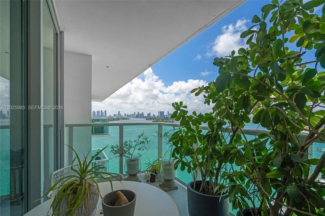 1000 West Ave PH23, Miami Beach, FL 33139