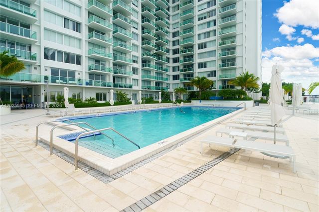 1000 West Ave PH23, Miami Beach, FL 33139