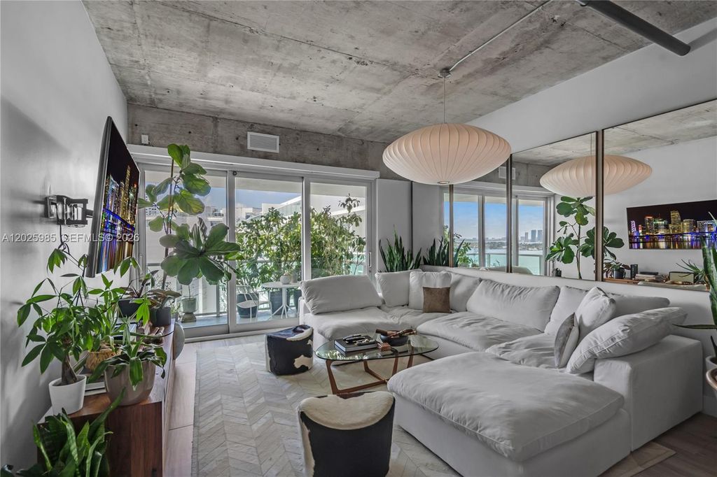 1000 West Ave PH23, Miami Beach, FL 33139