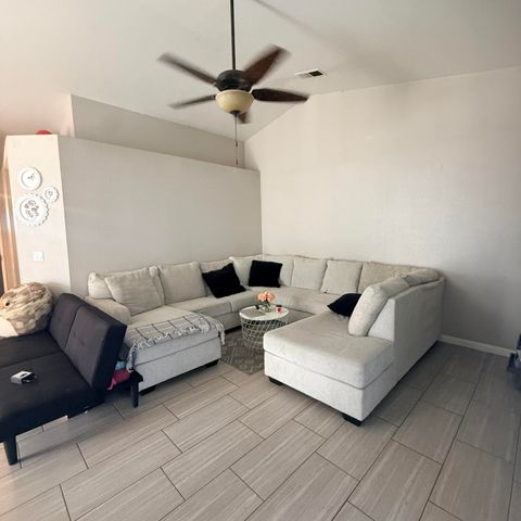 1338 E Castlecrest Avenue, Visalia, CA 93292