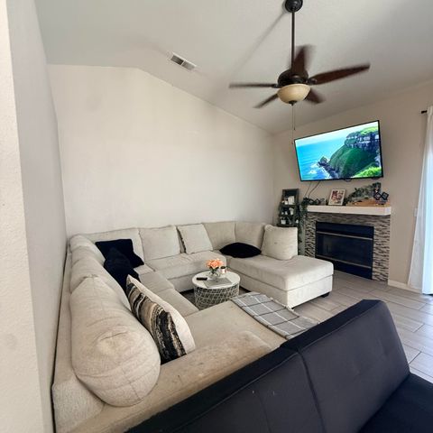 1338 E Castlecrest Avenue, Visalia, CA 93292