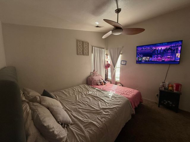 1338 E Castlecrest Avenue, Visalia, CA 93292