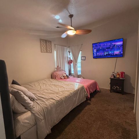 1338 E Castlecrest Avenue, Visalia, CA 93292