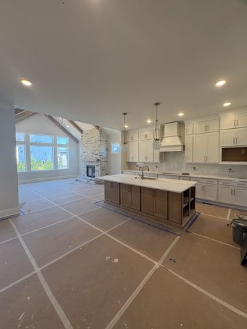 7405 Leelee Dr, Franklin, TN 37064