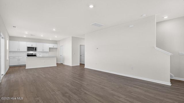 277 Maddox Drive, Aberdeen, NC 28315