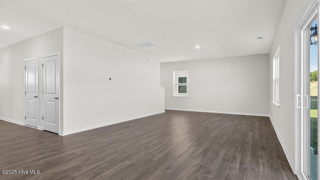 277 Maddox Drive, Aberdeen, NC 28315