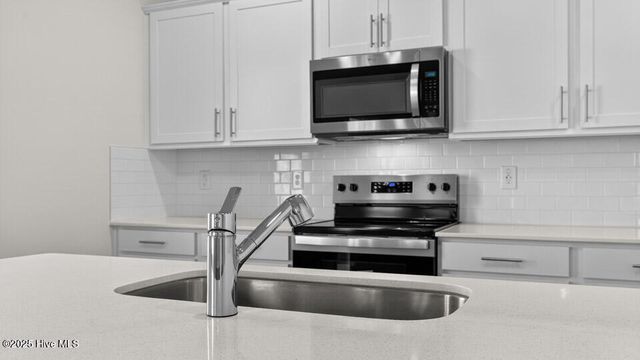 277 Maddox Drive, Aberdeen, NC 28315