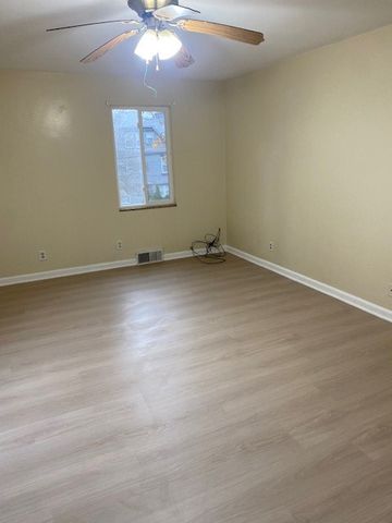 7025 Meade 1, Point Breeze, PA 15208