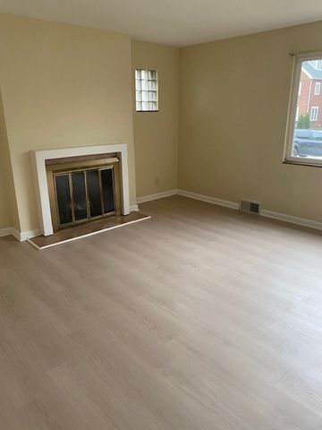 7025 Meade 1, Point Breeze, PA 15208