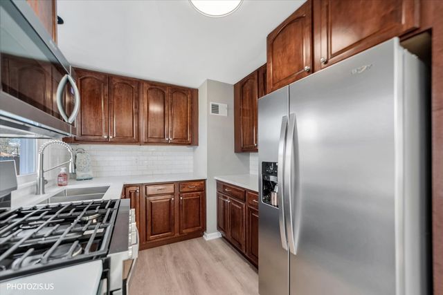 112 Pearl Street, Cary, IL 60013