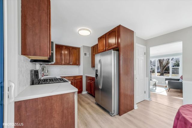 112 Pearl Street, Cary, IL 60013