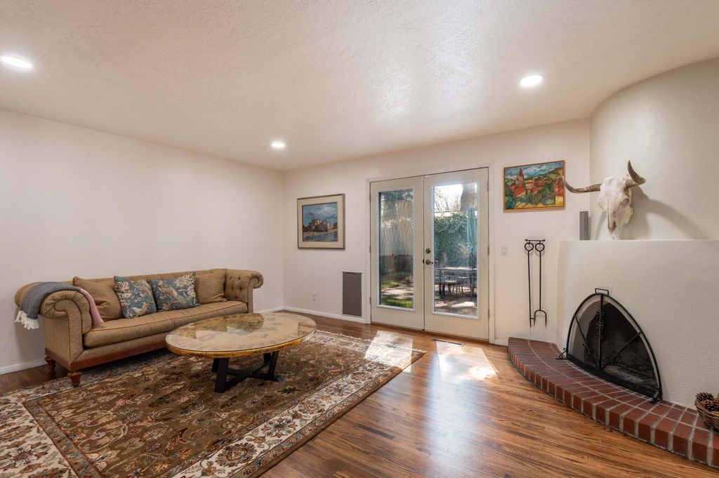 Image 18 of property listing at 7208 Vista Del Arroyo Avenue NE, Albuquerque, NM 87109