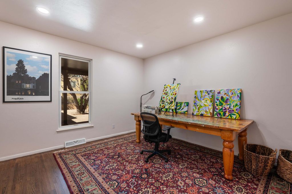 Image 21 of property listing at 7208 Vista Del Arroyo Avenue NE, Albuquerque, NM 87109