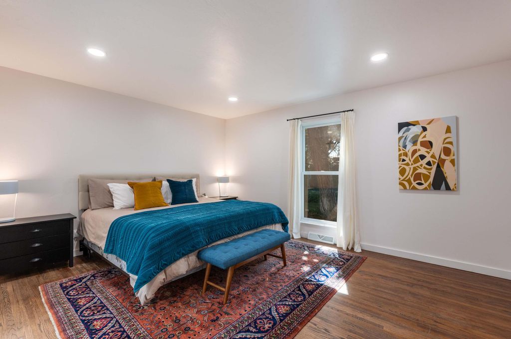 Image 22 of property listing at 7208 Vista Del Arroyo Avenue NE, Albuquerque, NM 87109