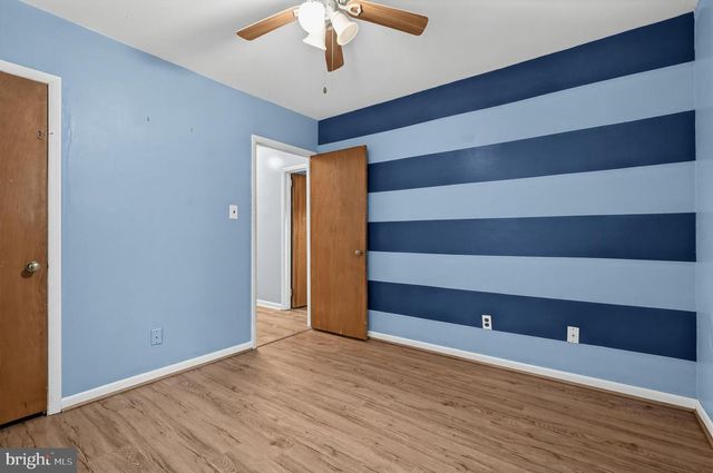 402 WOODLAWN AVE, Williamstown, NJ 08094