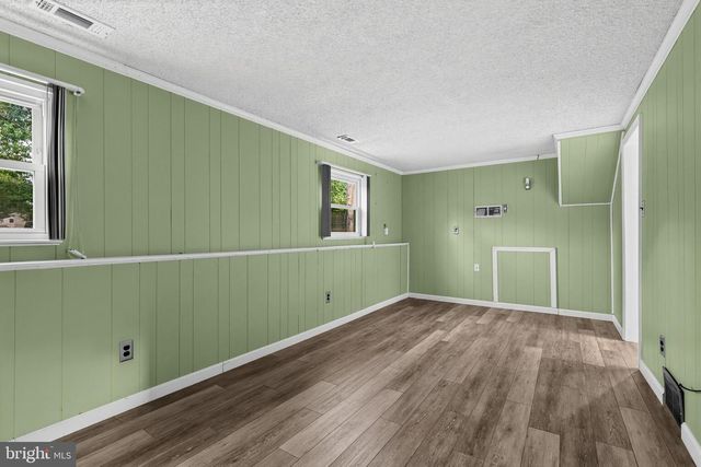 402 WOODLAWN AVE, Williamstown, NJ 08094