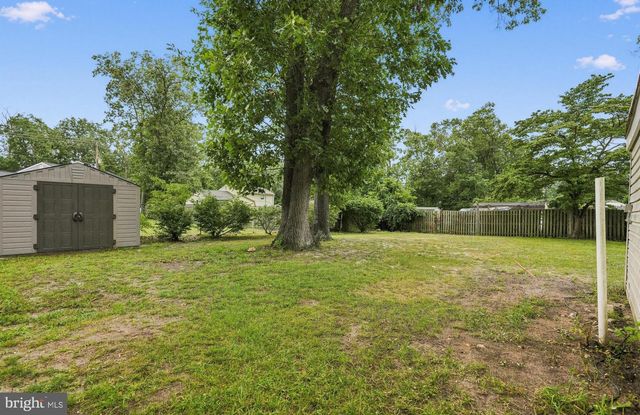 402 WOODLAWN AVE, Williamstown, NJ 08094