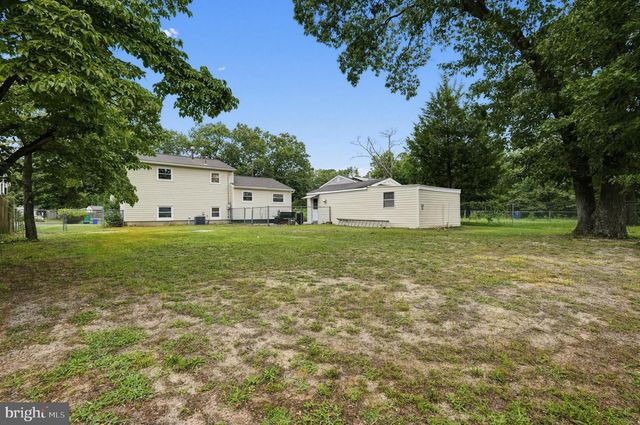 402 WOODLAWN AVE, Williamstown, NJ 08094