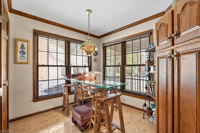 5 Yeardleys Court, Greensboro, NC 27455