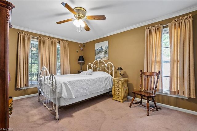 5 Yeardleys Court, Greensboro, NC 27455