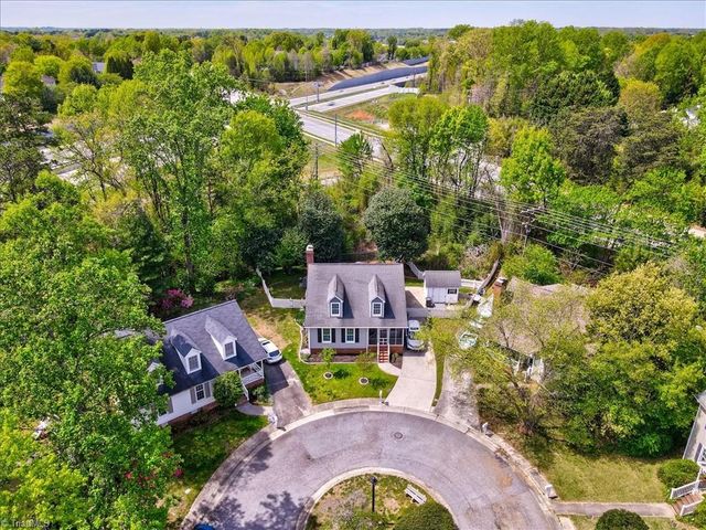 5 Yeardleys Court, Greensboro, NC 27455