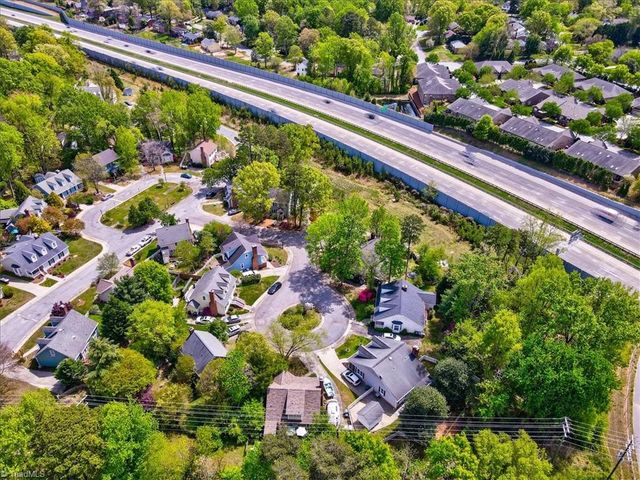 5 Yeardleys Court, Greensboro, NC 27455