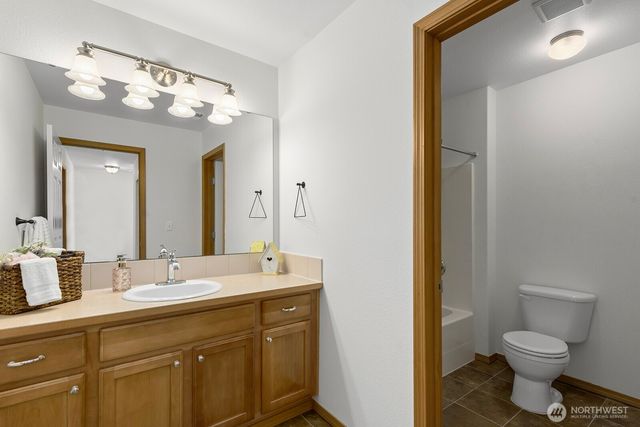 18312 104th St Court E, Bonney Lake, WA 98391